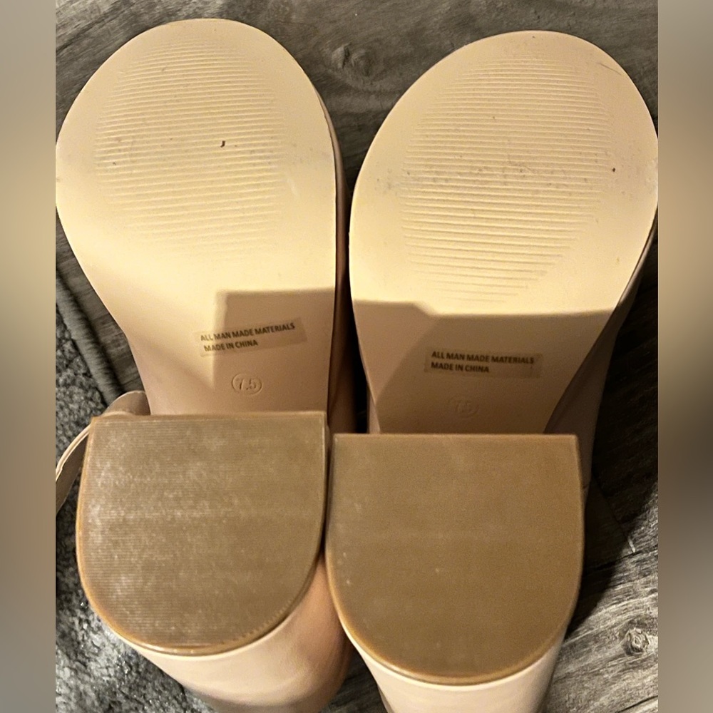 NWOT Lulu’s Frona Mary Jane Pumps, size 7.5 - Picture 6 of 6